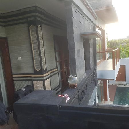 Yogi Homestay Canggu Exterior foto